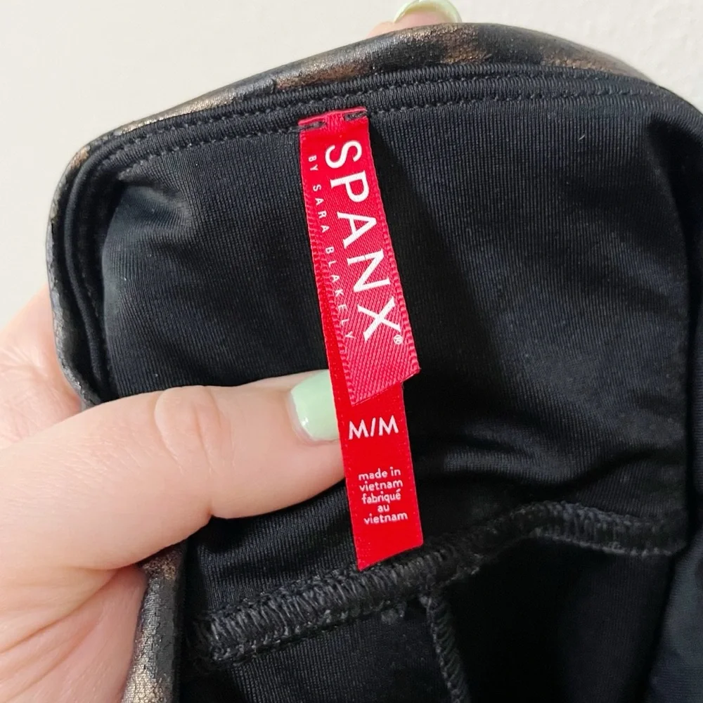 Spanx Faux Leather Leopard Leggings Leopard Shine Size Medium Animal Print - Picture 10 of 12